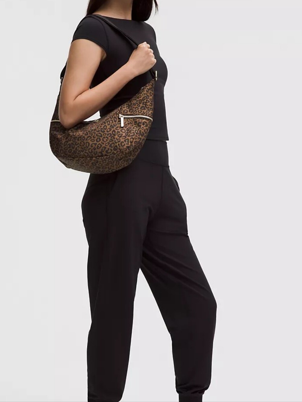 Lululemon Leopard Shift & Desert Khaki Multi Print Slouchy Sling Bag 6L Metal - Picture 3 of 8
